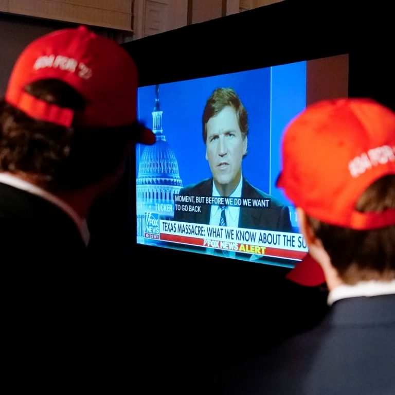 Tucker Carlson’s dizzying retreat from his big Ukraine conspiracy theory