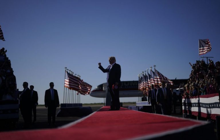 Trump can still run for president in 2024 after being indicted twice