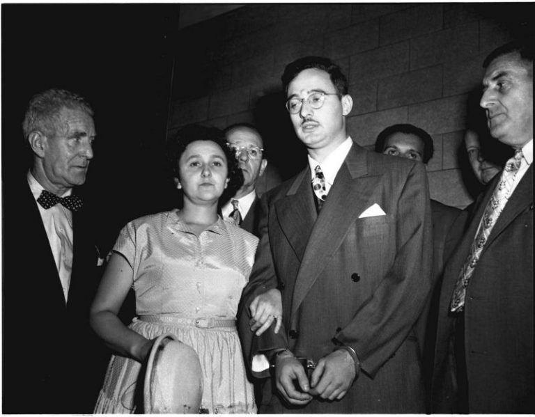 No, Trump’s Espionage Act charges are not like the Rosenbergs’