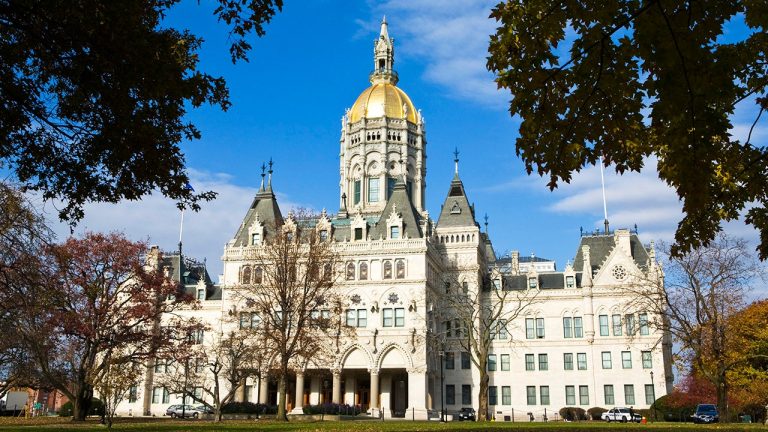 Connecticut Senate passes bill allowing voters to cast their ballots early, in person